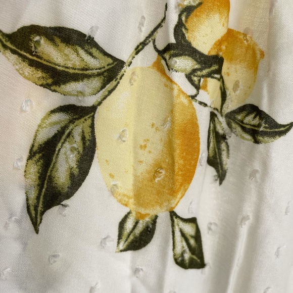 NWT Very soft, fun lemon top - Picture 3 of 5